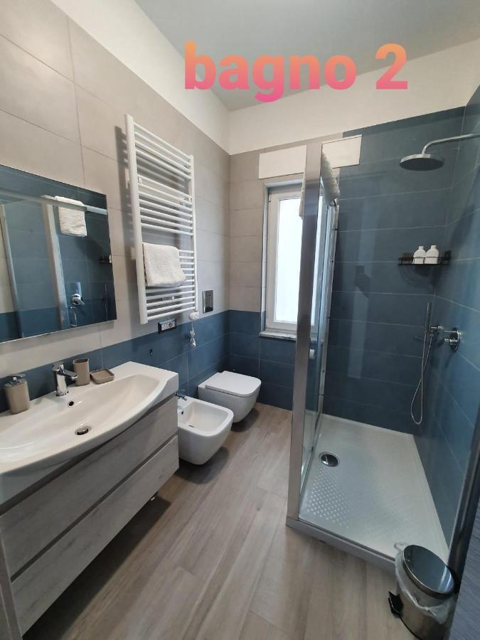 @Home Napoli Экстерьер фото