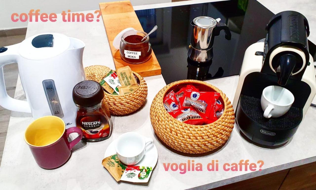 @Home Napoli Экстерьер фото