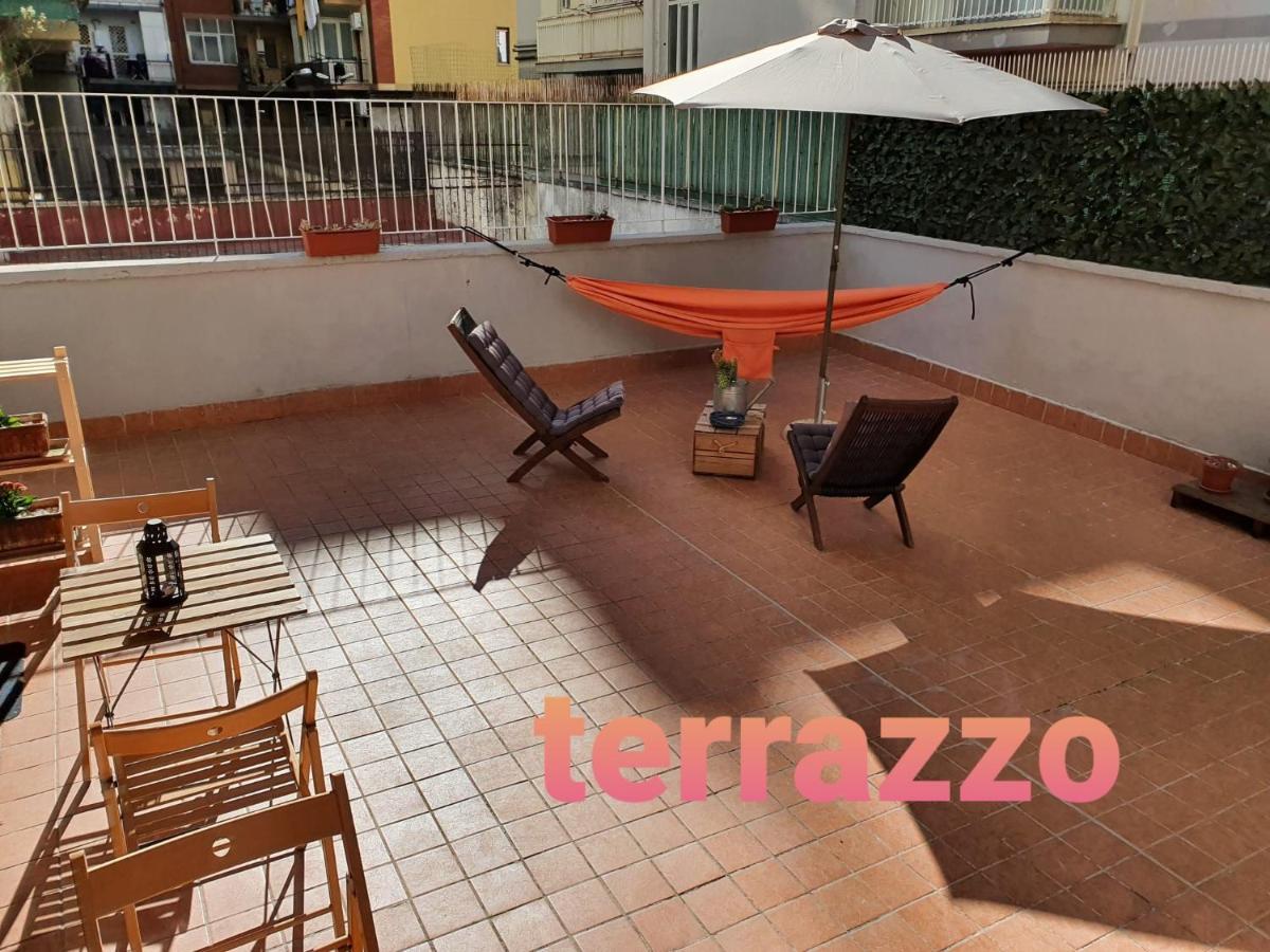 @Home Napoli Экстерьер фото
