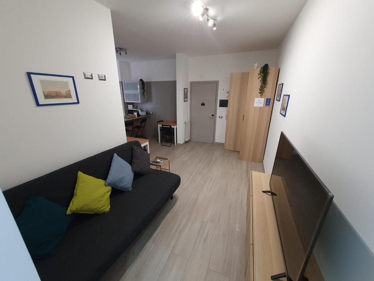 @Home Napoli Экстерьер фото
